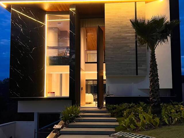#2436 - Casa para Venda em Santana de Parnaíba - SP - 1