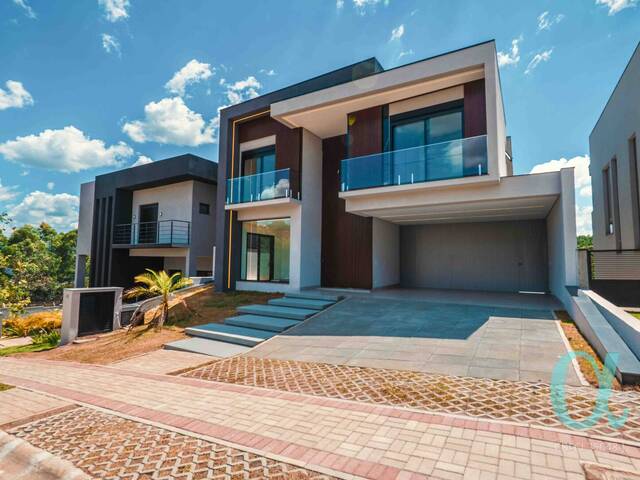 Casa para Venda em Santana de Parnaíba - 3