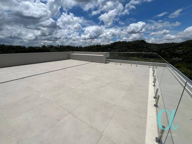 Casa para Venda em Santana de Parnaíba - 5