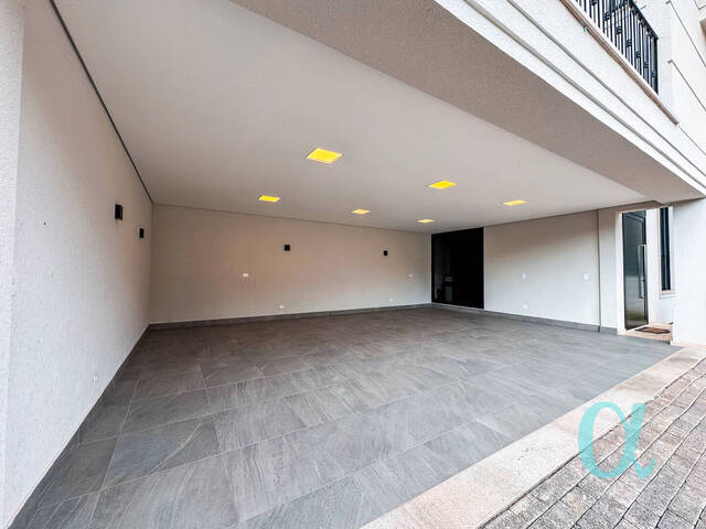 Casa para Venda em Santana de Parnaíba - 3