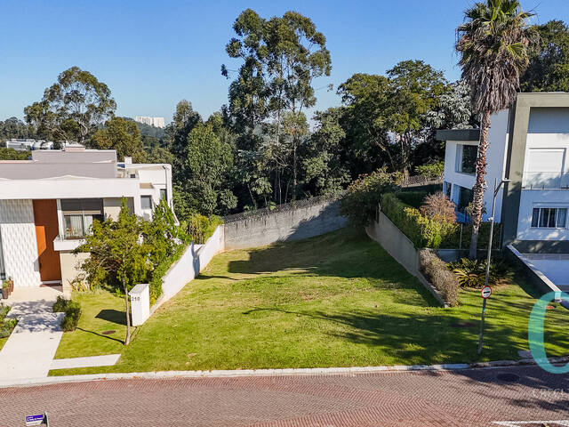 Área para Venda em Santana de Parnaíba - 2