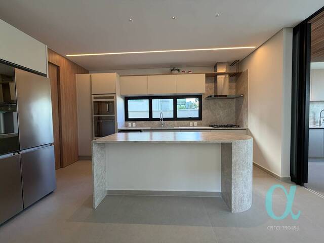 Casa para Venda em Santana de Parnaíba - 4