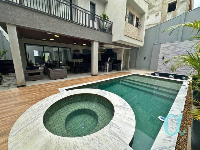 Casa para Venda em Santana de Parnaíba - 5
